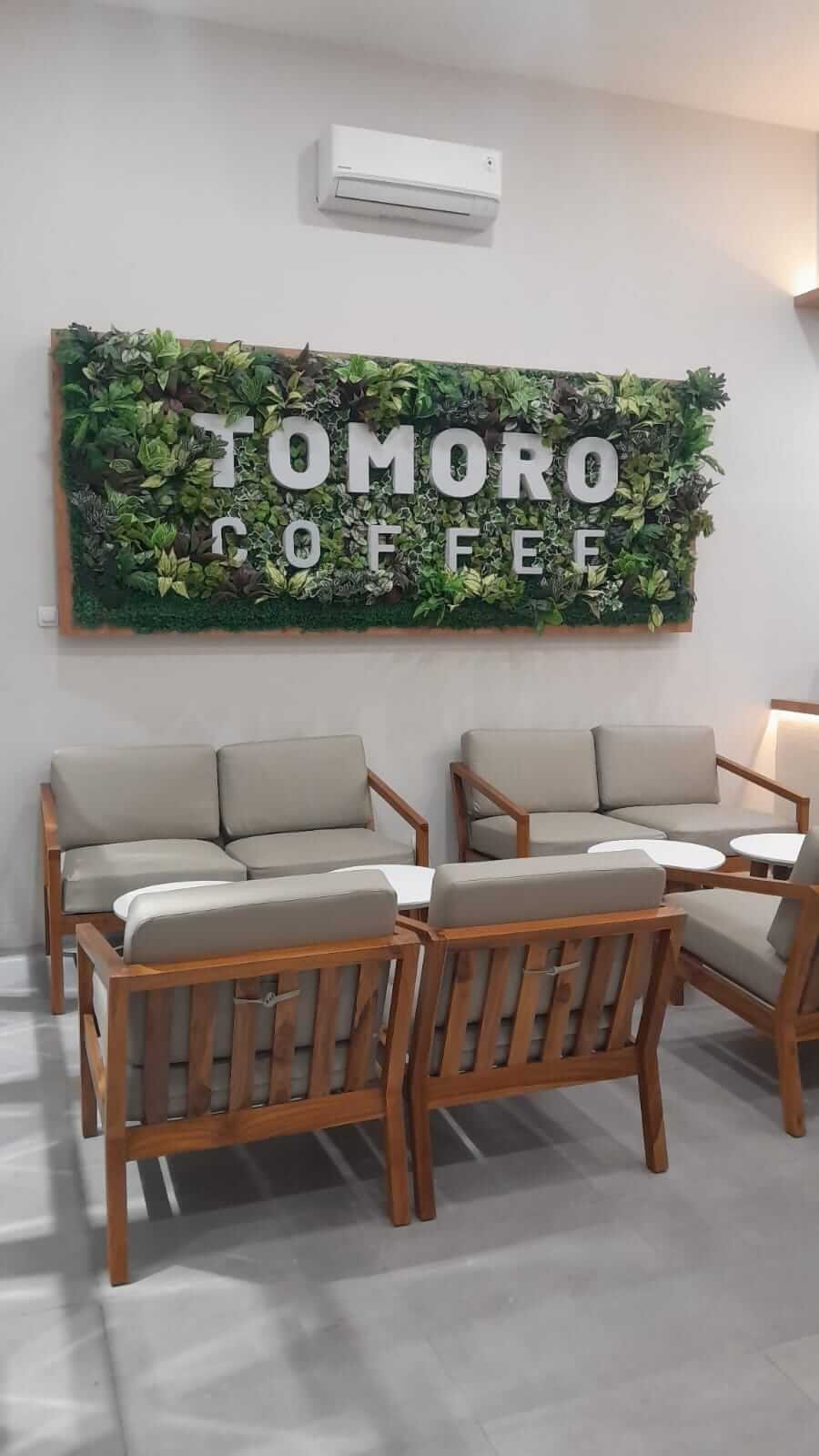 Tomoro Coffee